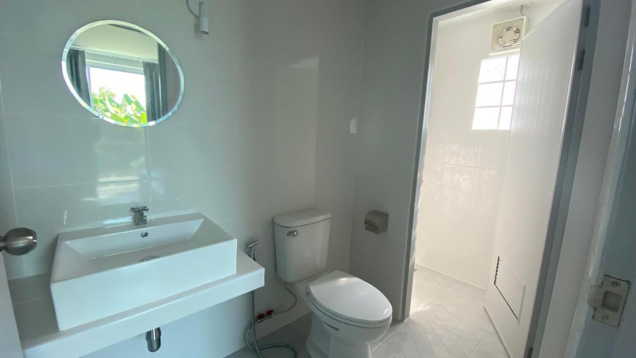 ナーン Baan Thammada Bed & Breakfast エクステリア 写真