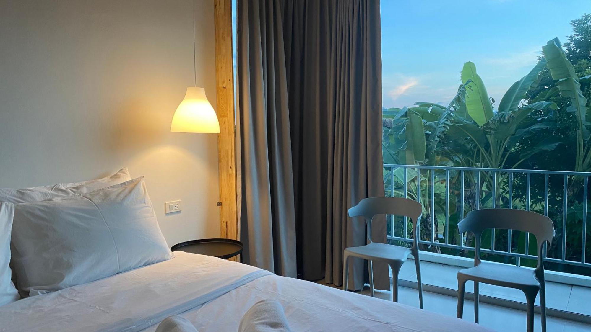 ナーン Baan Thammada Bed & Breakfast エクステリア 写真